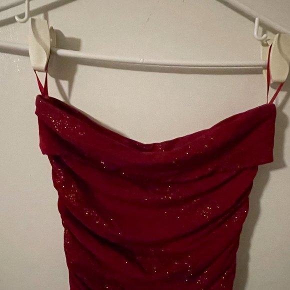 Red Sparkly Party Dress Le Chateau - Picture 6 of 10